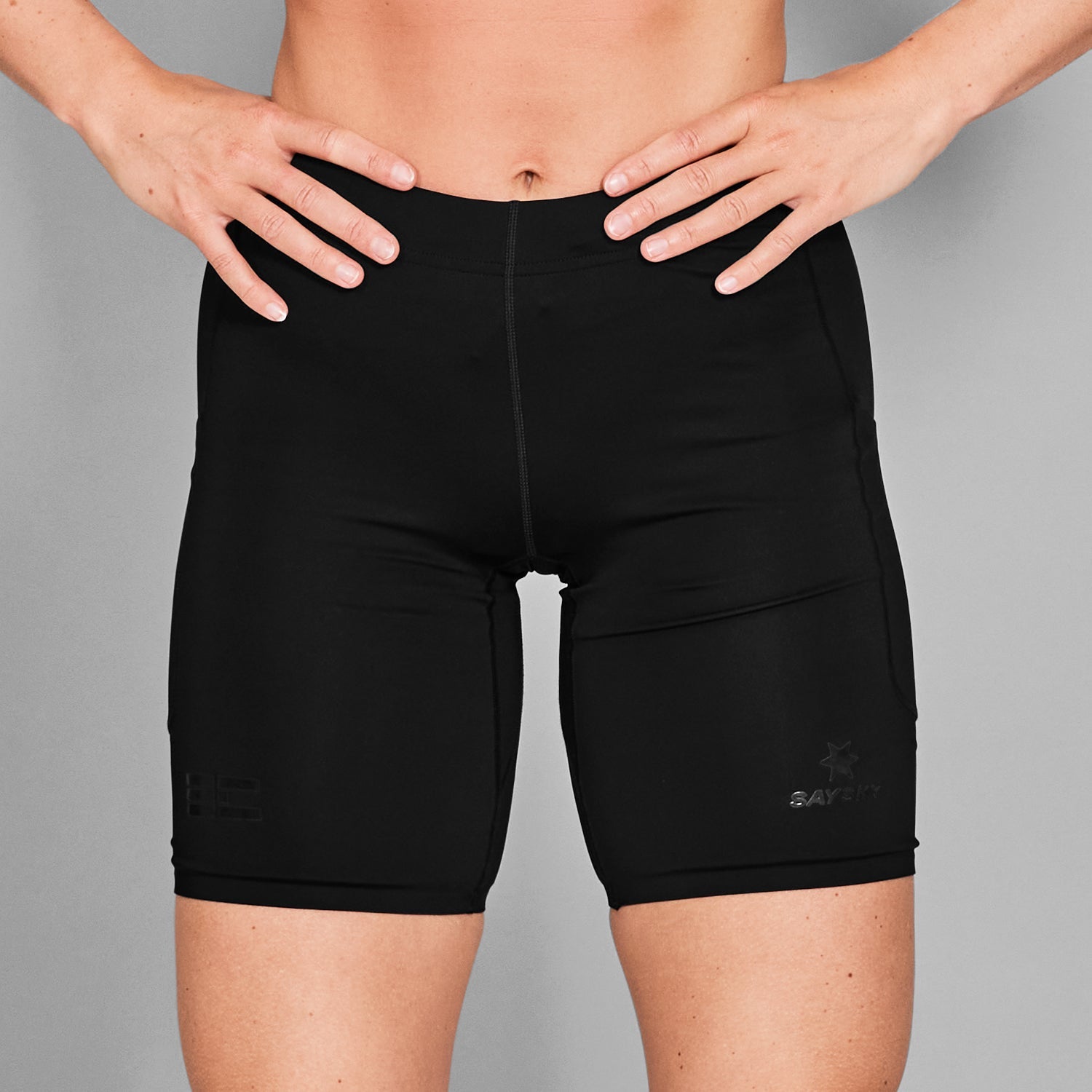 □ 公式 □ SAYSKY/セイスカイ ショートタイツ ZMRST01c901 Earls X SAYSKY Combat+ Short Tights  9inch - Black [メンズ] – STYLEBIKE