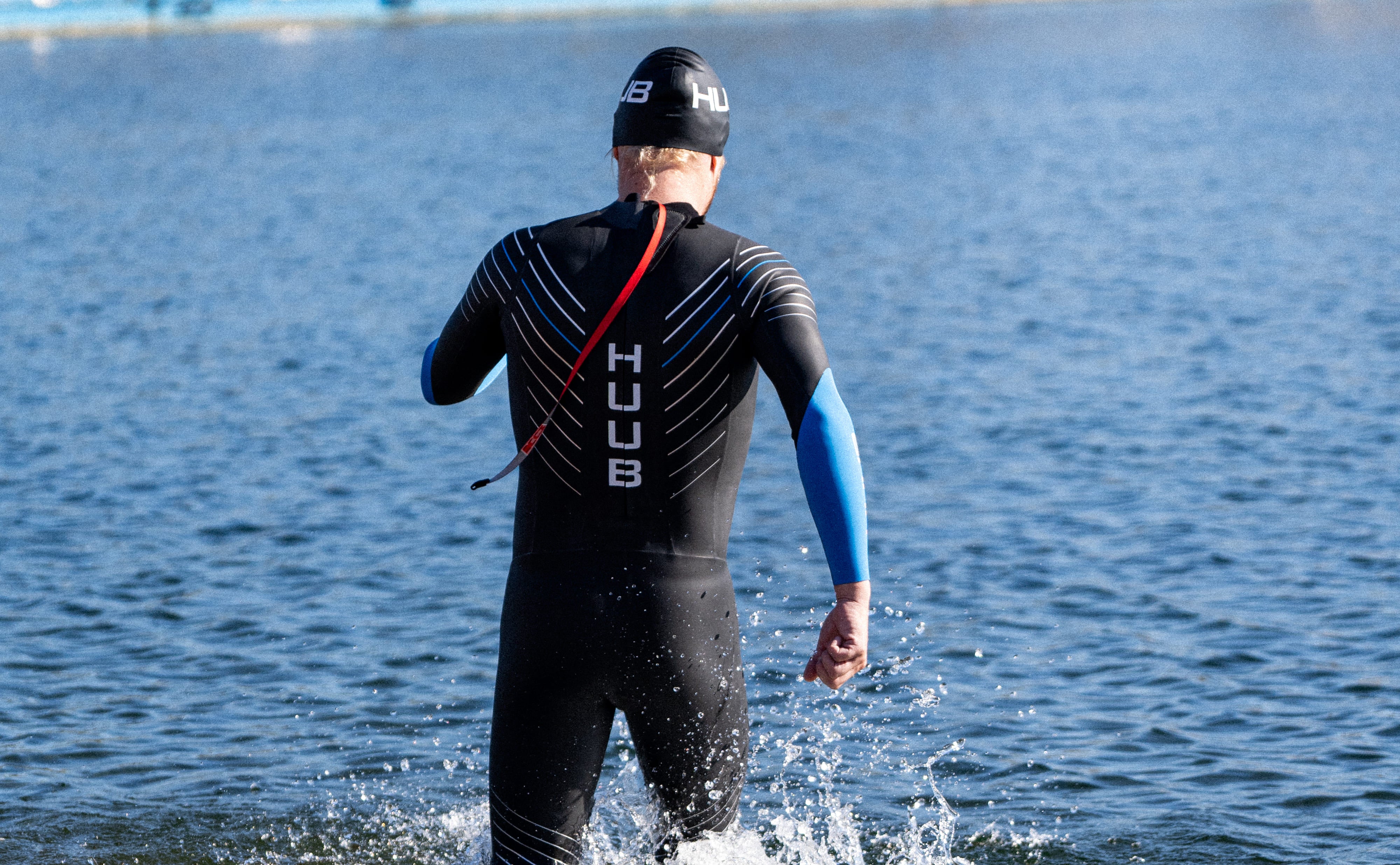 HUUB ARAYA ウェットスーツ □ 公式 □ HUUB/フーブ トライアスロン用ウェットスーツ ARAYAEB