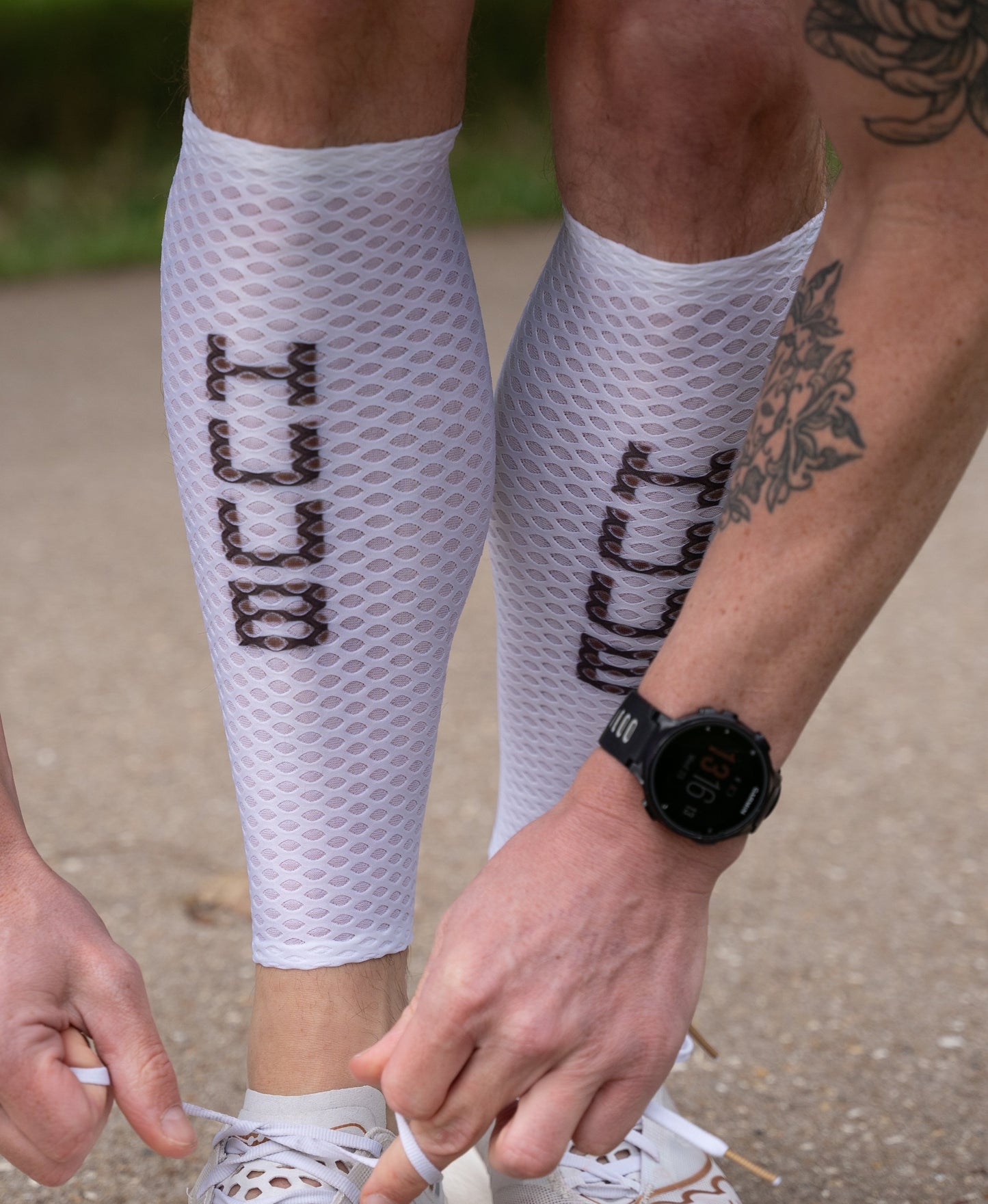 カーフガード AEROCLSLSW Aero Calf Sleeve Sub22 Wht - White [ユニセックス]