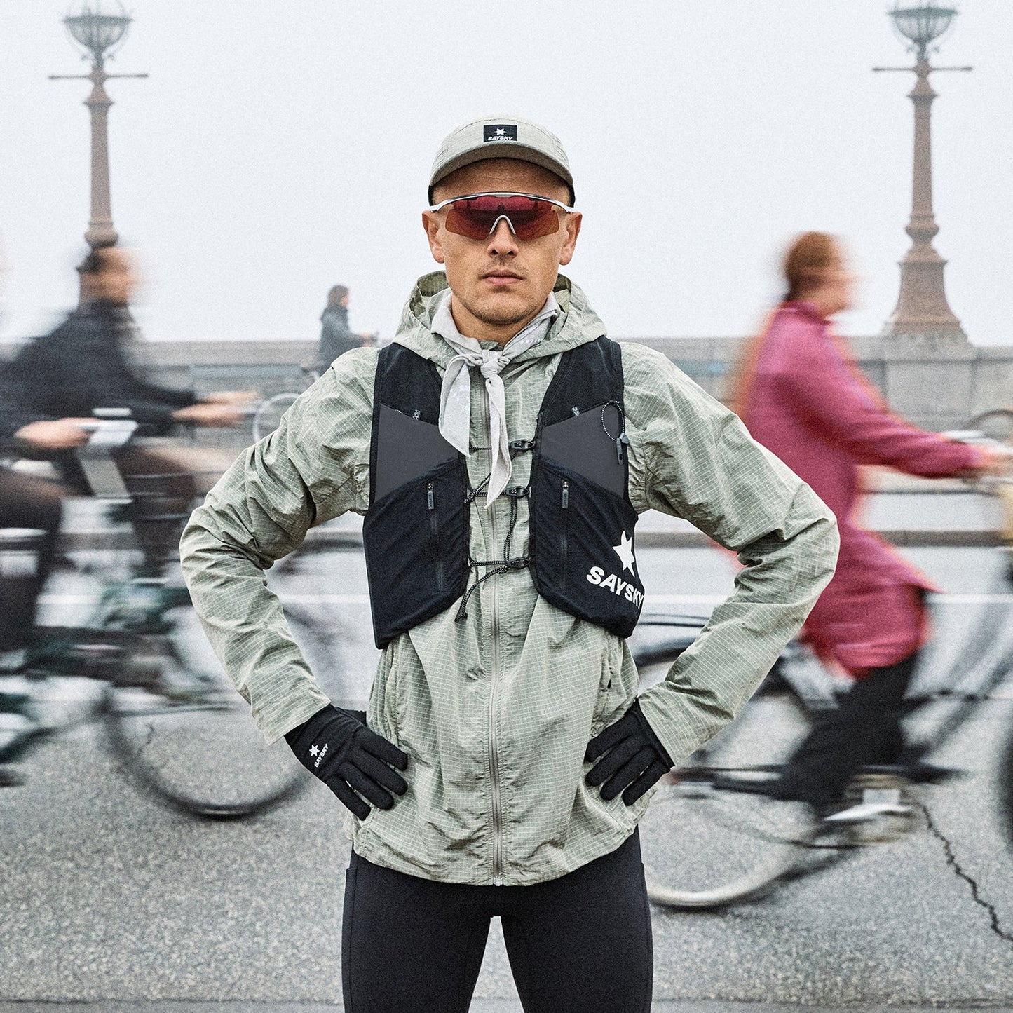 ランニングベスト XUAVE201c901 Flow Vest 201 12L- Black [ユニセックス]