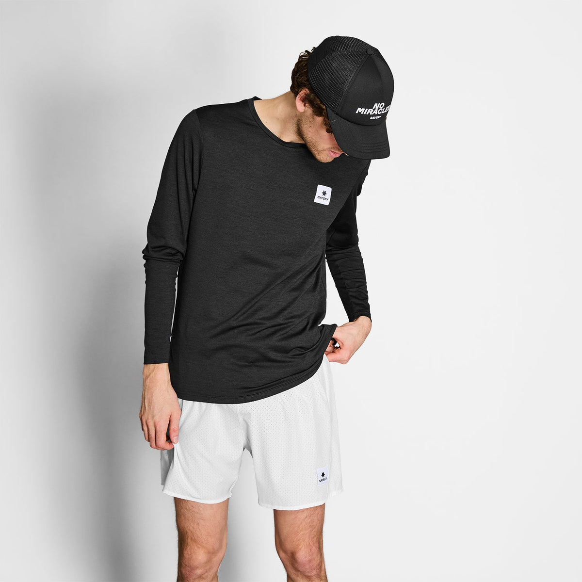 ランニングキャップ NUACA401c901 Trucker Cloud Cap - Black [ユニセックス]