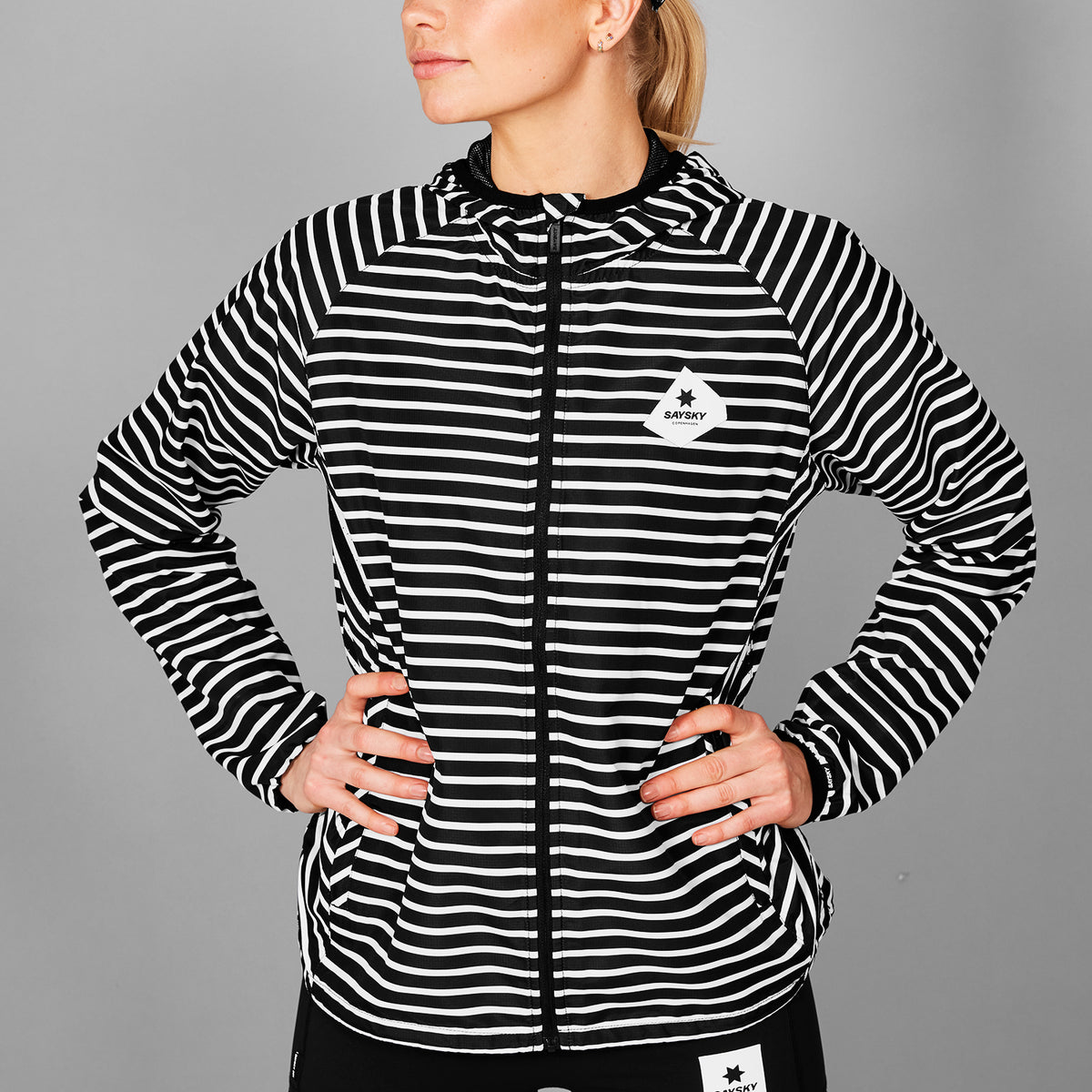 ランニングジャケット LWRJA02c003 Wmns Pace Jacket - Black/White Stripe [レディーズ]