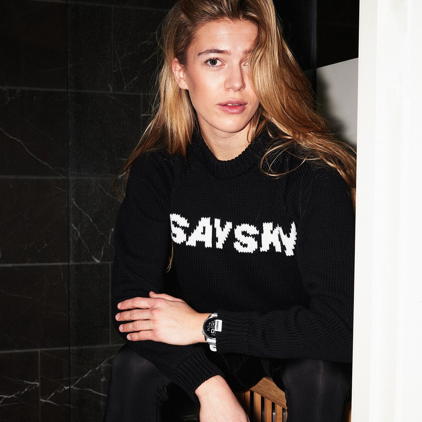 ニット LMLKW02c901 Logo Knitted Crew Neck - Black [ユニセックス]
