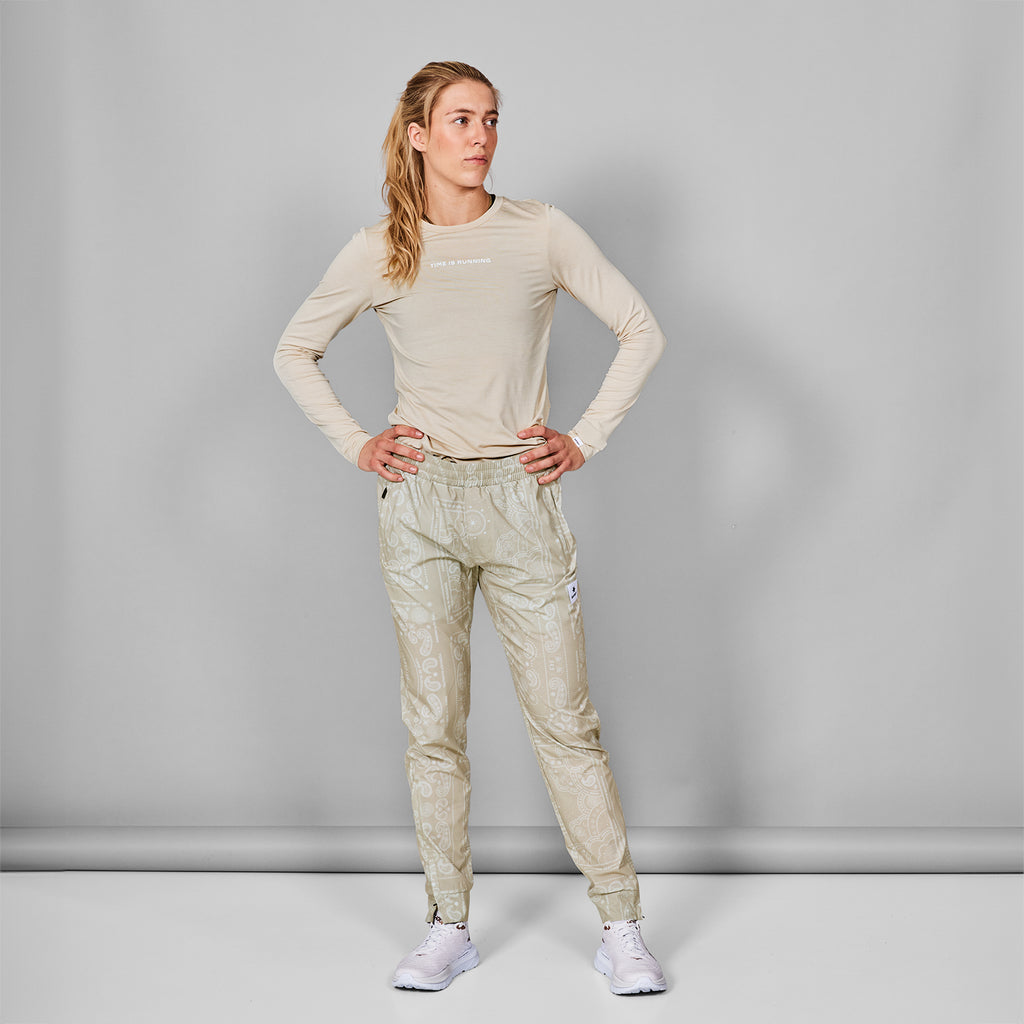 ランニングパンツ MMRPA02c1021 Paisley Pace Pant - Beige Paisley Aop [メンズ]