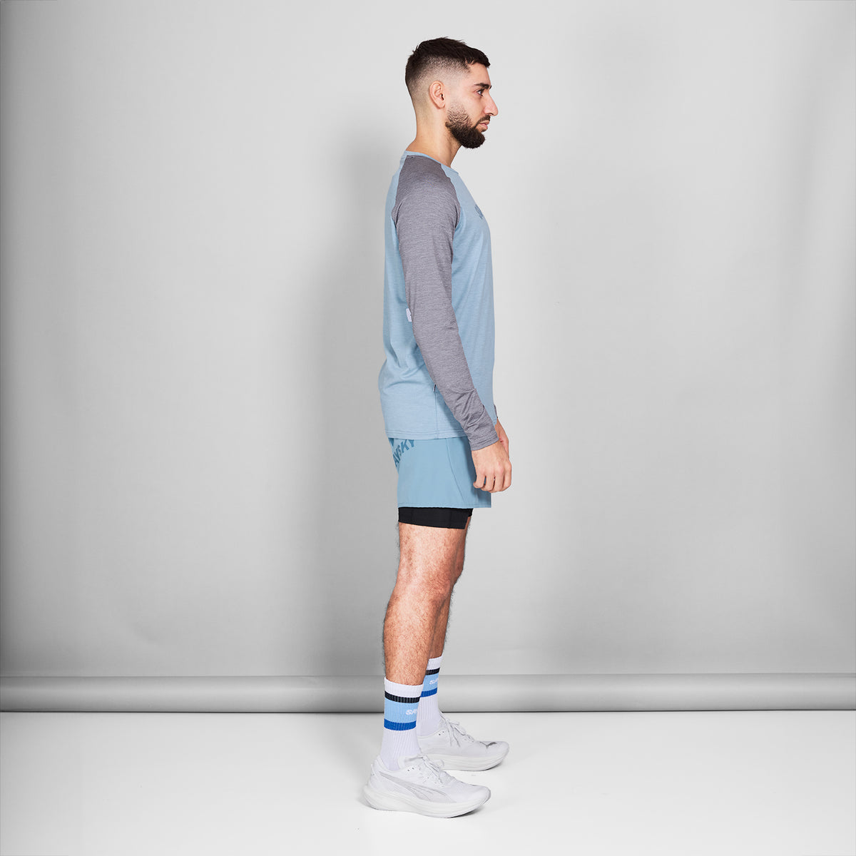 ランニングTシャツ（ロングスリーブ） NMRLS21c2010 Logo Pace Long Sleeve - Blue Melange [メンズ]