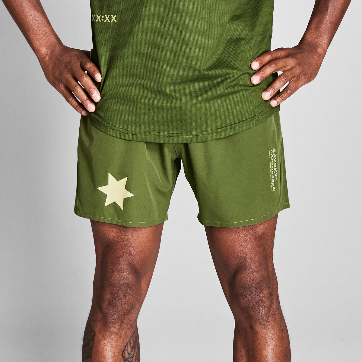 ランニングショーツ NMRSH21c313 Statement Pace Shorts 5inch - Green [メンズ]