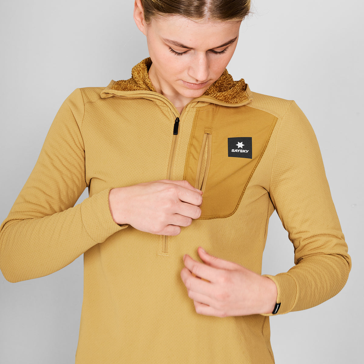 ハーフジップフリースパーカー NWRHO30c414 Wmns Combat Half Zip Fleece Hoodie - Yellow [レディーズ]