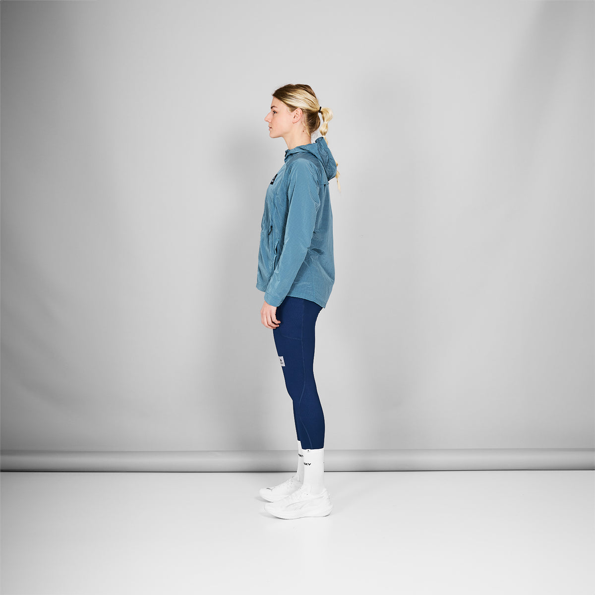 ランニングジャケット NWRJA30c214 Wmns Clean Hooded Jacket - Blue [レディーズ]