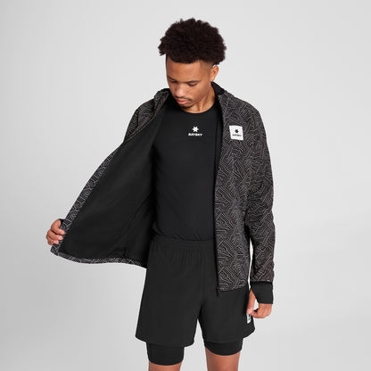 ランニングジャケット OMRJA01c1050 Reflective Blaze Jacket - Black Aop [メンズ]