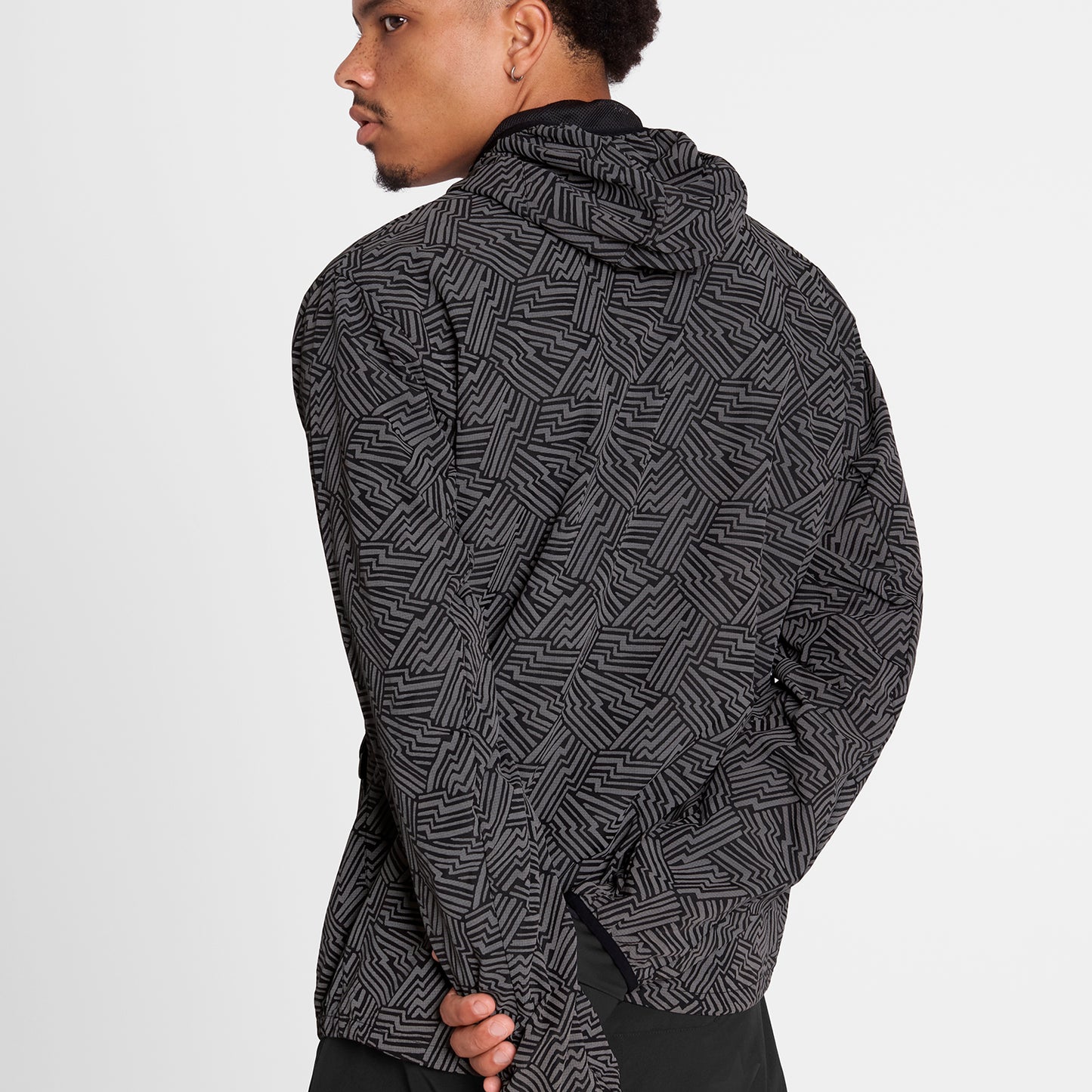 ランニングジャケット OMRJA01c1050 Reflective Blaze Jacket - Black Aop [メンズ]