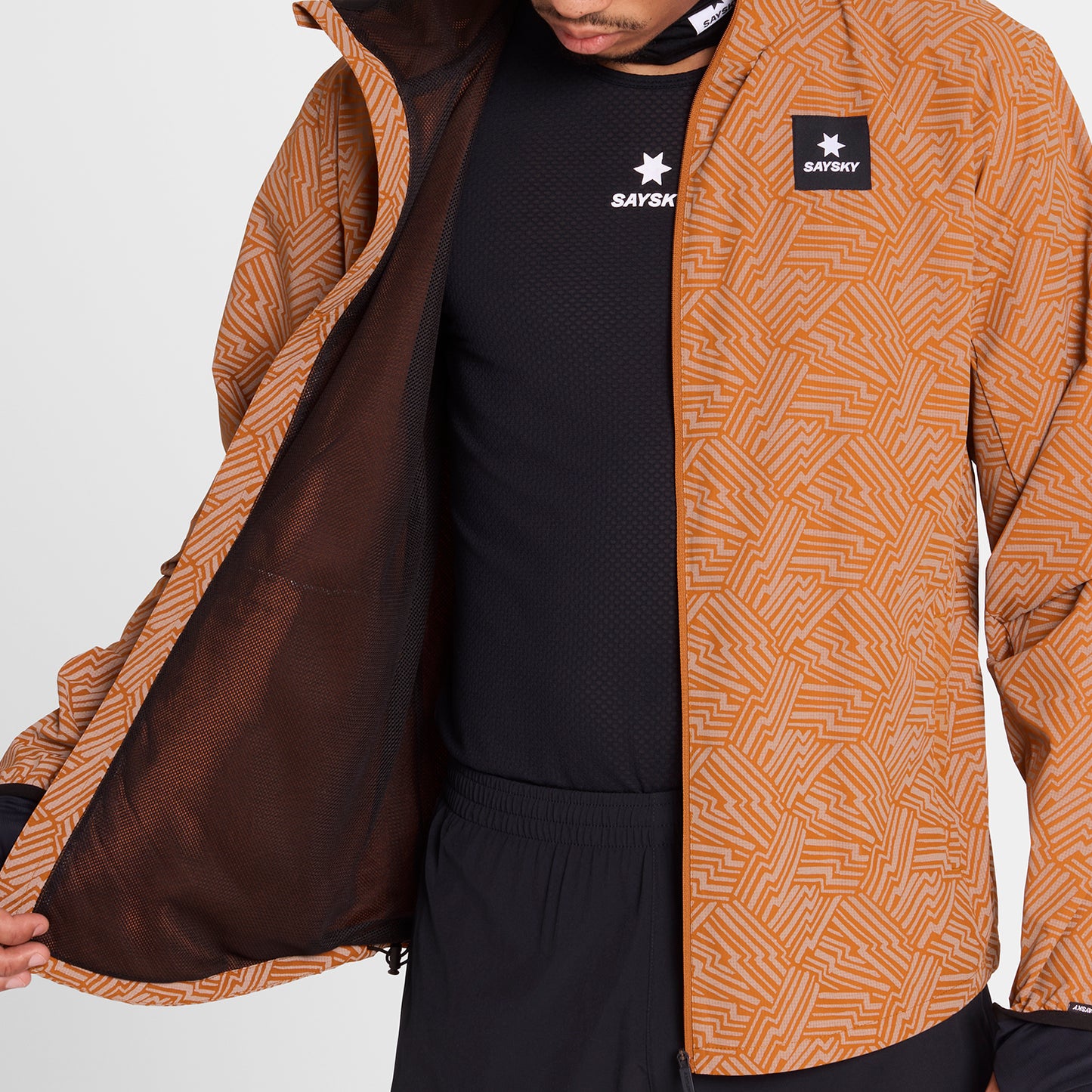 ランニングジャケット OMRJA01c1051 Reflective Blaze Jacket - Orange Aop [メンズ]