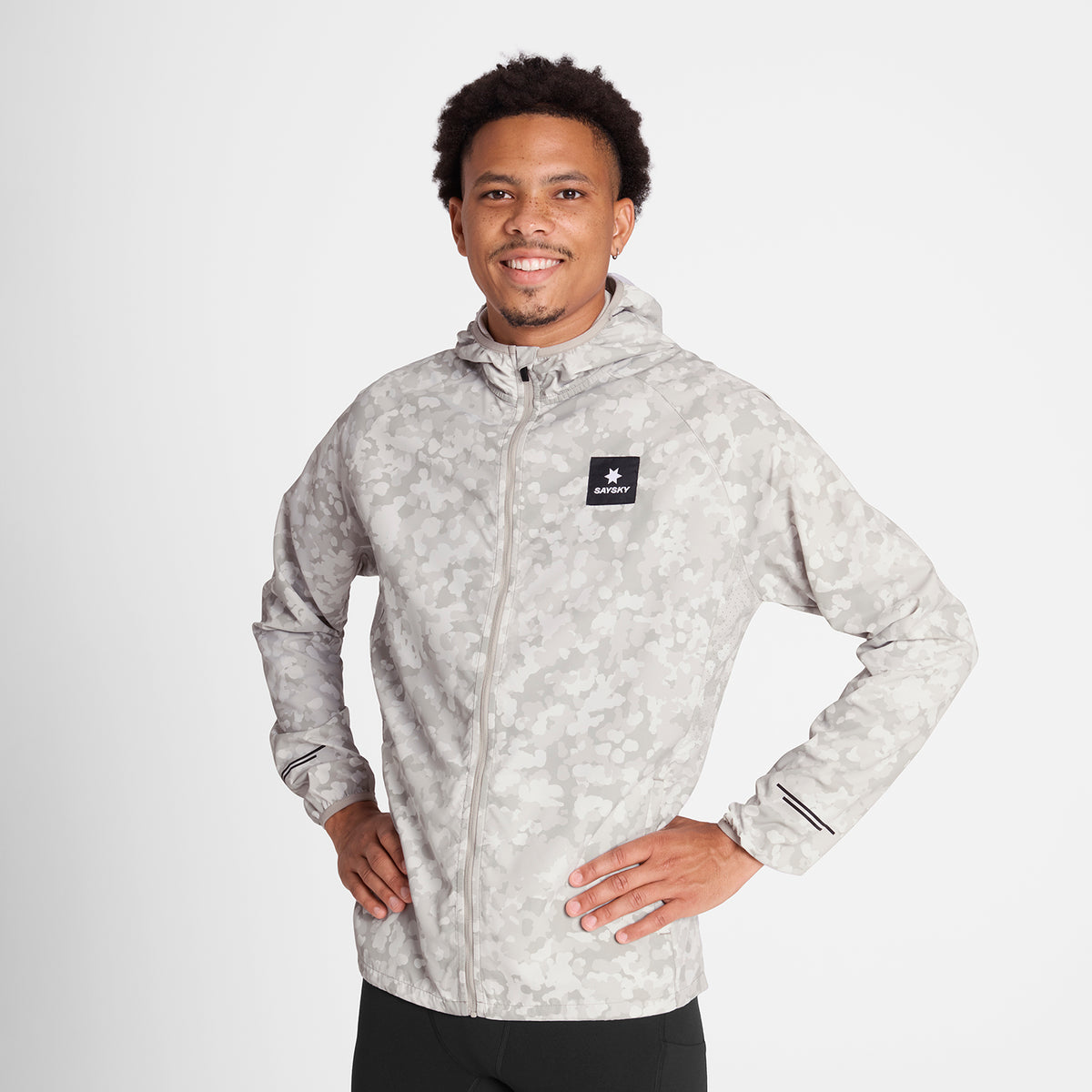 ランニングジャケット OMRJA22c1049 Camo Pace Jacket - Sand Camo Aop [メンズ]