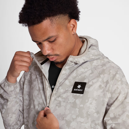 ランニングジャケット OMRJA22c1049 Camo Pace Jacket - Sand Aop [メンズ]