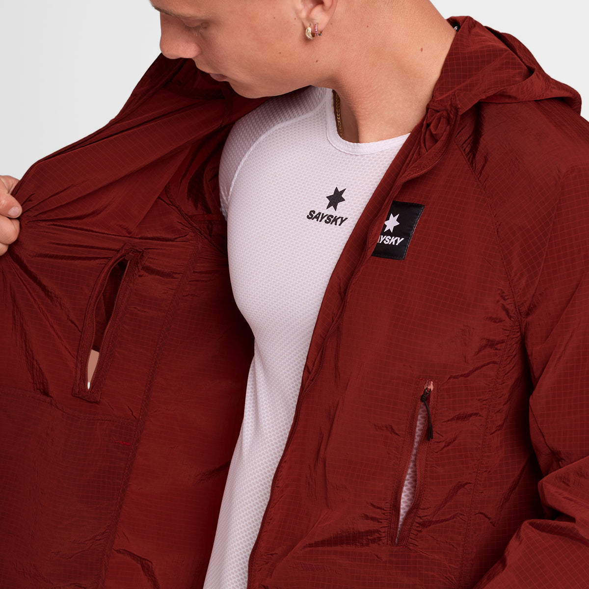 ランニングジャケット OMRJA30c509 Clean Pace Shield Jacket - Red [メンズ]