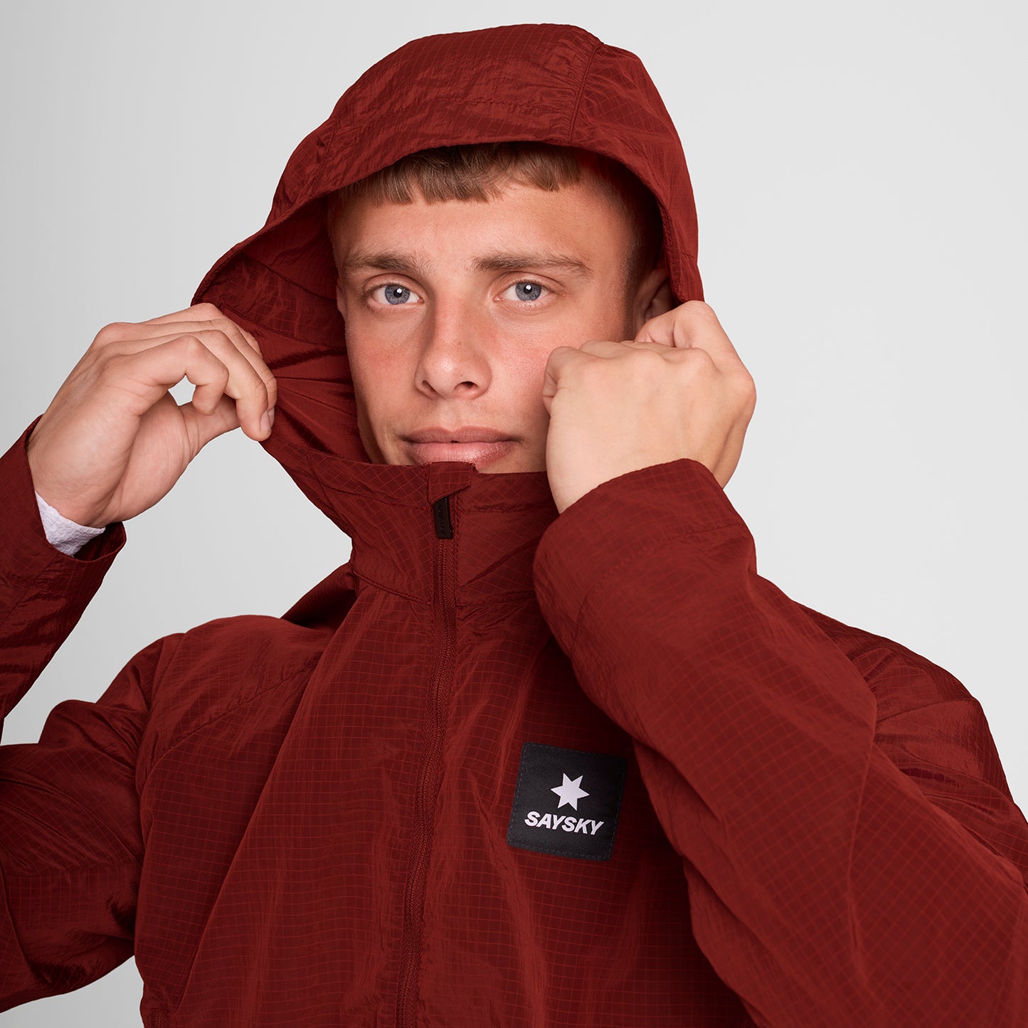 ランニングジャケット OMRJA30c509 Clean Pace Shield Jacket - Red [メンズ]