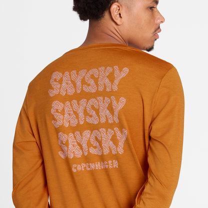 ランニングTシャツ（ロングスリーブ） OMRLS20c4008 Reflective Logo Pace Long Sleeve - Orange [メンズ]