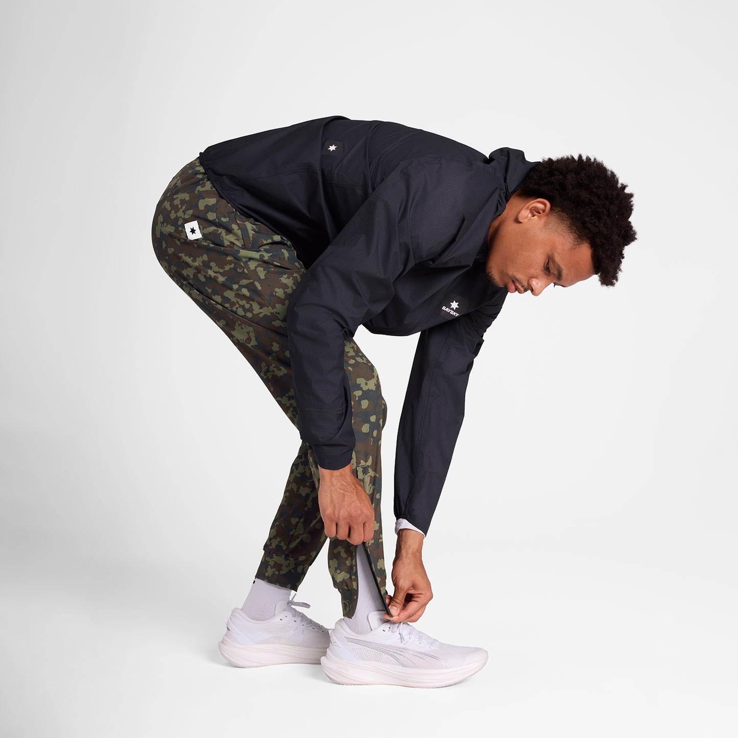 ランニングパンツ OMRPA40c1048 Camo Blaze Pants - Brown Aop [メンズ]