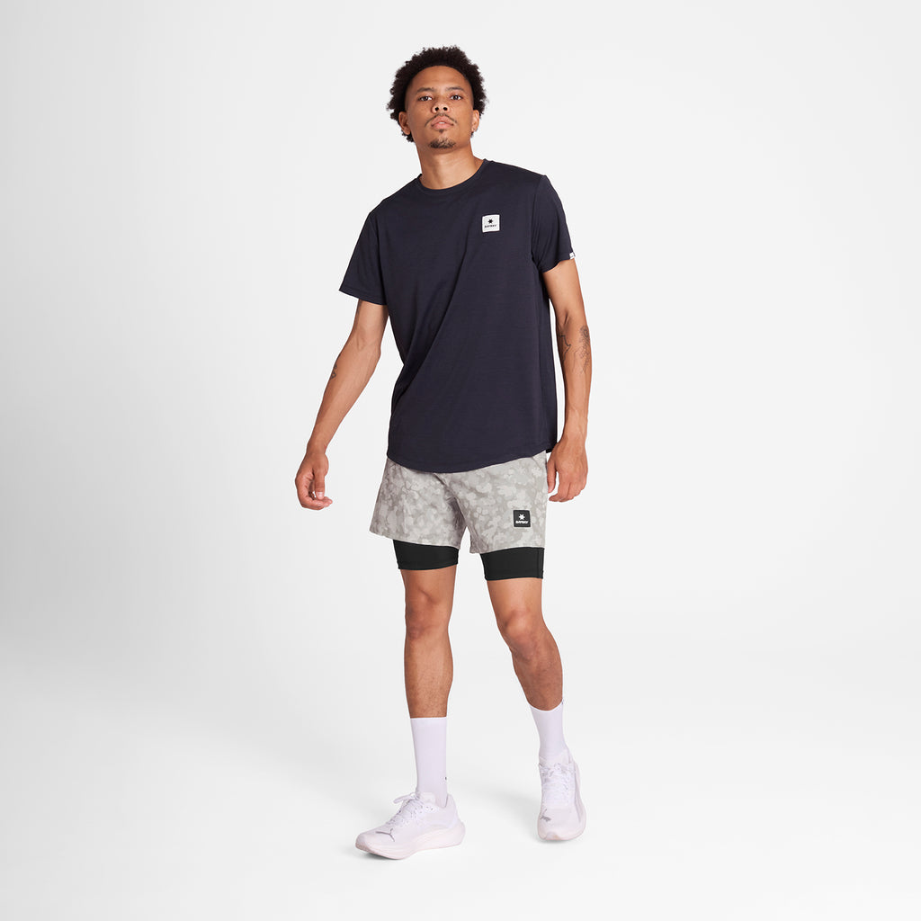 ランニングショーツ OMRSH20c1049 Camo Pace 2-in-1 Shorts 5inch - Sand Camo Aop [メンズ]