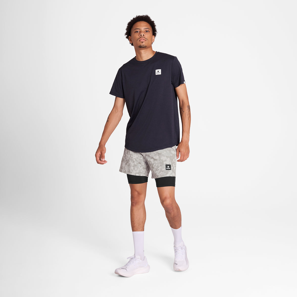 ランニングショーツ OMRSH20c1049 Camo Pace 2-in-1 Shorts 5inch - Sand Camo Aop [メンズ]