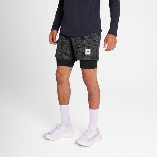 ランニングショーツ OMRSH20c1050 Reflective Pace 2-in-1 Shorts 5inch - Black Aop [メンズ]