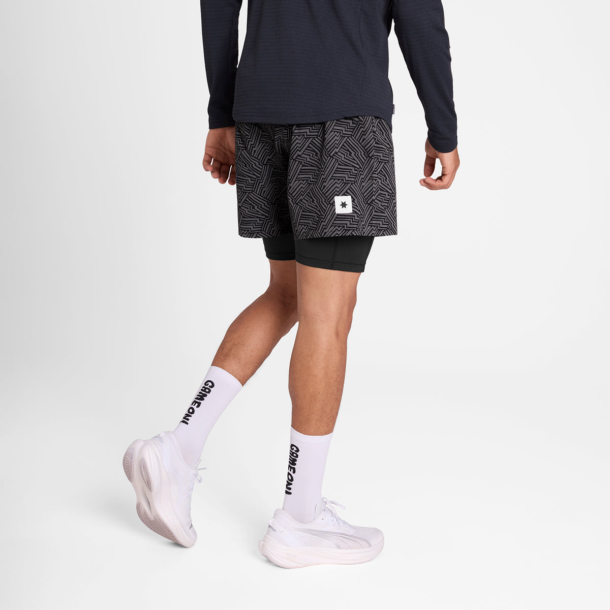 ランニングショーツ OMRSH20c1050 Reflective Pace 2-in-1 Shorts 5inch - Black Aop [メンズ]