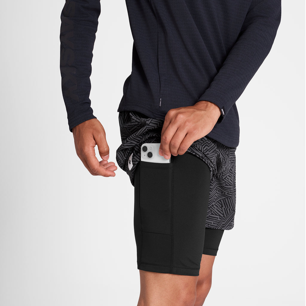ランニングショーツ OMRSH20c1050 Reflective Pace 2-in-1 Shorts 5inch - Black Aop [メンズ]