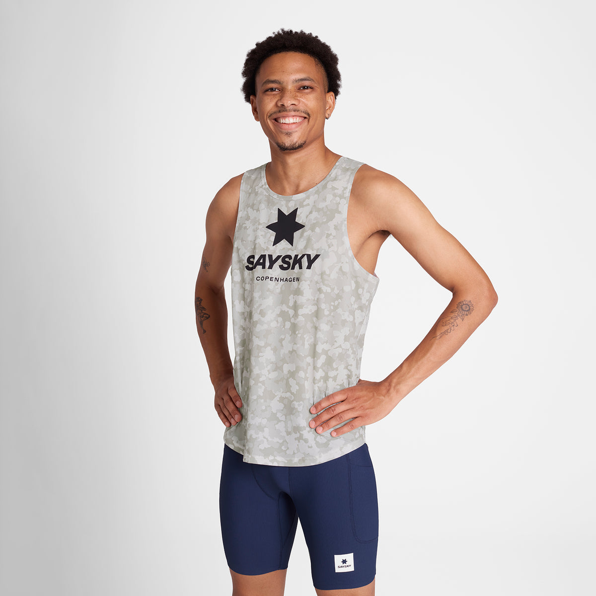 レースシングレット OMRSI31c1049 Camo Combat Singlet - Sand Camo Aop [メンズ]