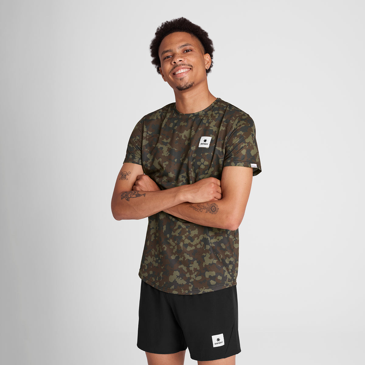 ランニングTシャツ OMRSS31c1048 Camo Combat T-shirt - Brown Camo Aop [メンズ]