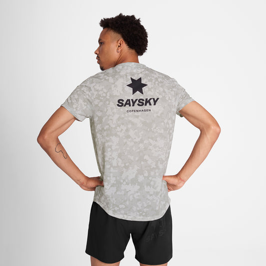 ランニングTシャツ OMRSS31c1049 Camo Combat T-shirt - Sand Aop [メンズ]