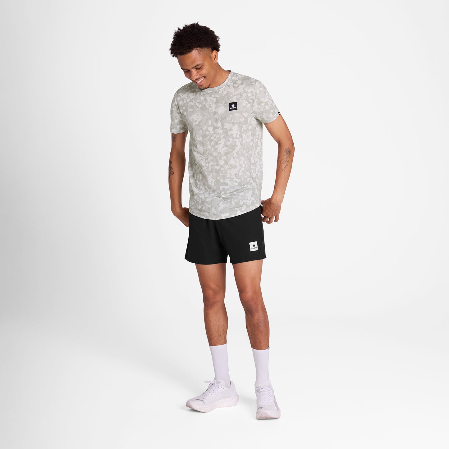 ランニングTシャツ OMRSS31c1049 Camo Combat T-shirt - Sand Aop [メンズ]
