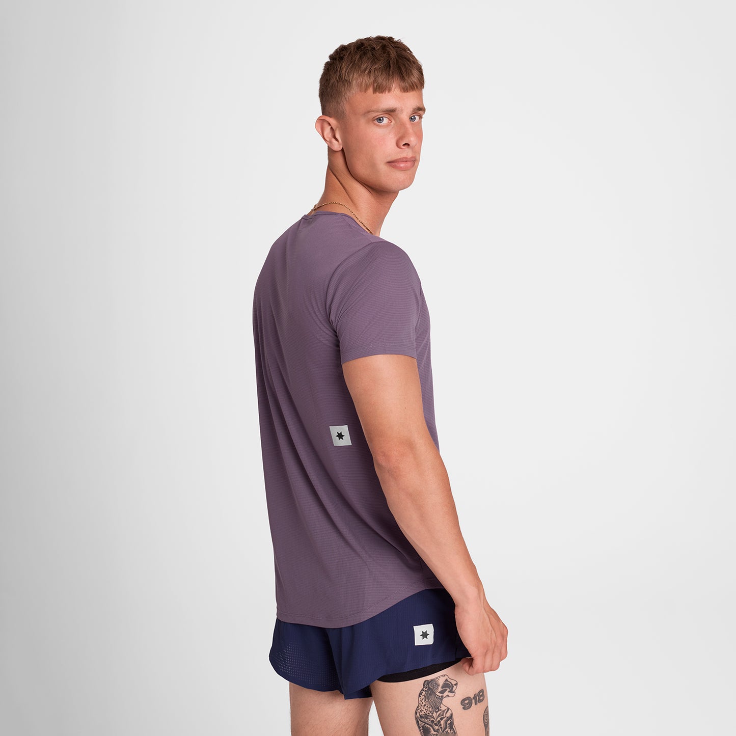 ランニングTシャツ OMRSS60c1053 Reactive Flow T-shirt - Purple Reactive Aop [メンズ]