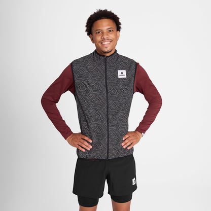 ランニングベスト OMRVE01c1050 Reflective Pace Vest - Black Aop [メンズ]