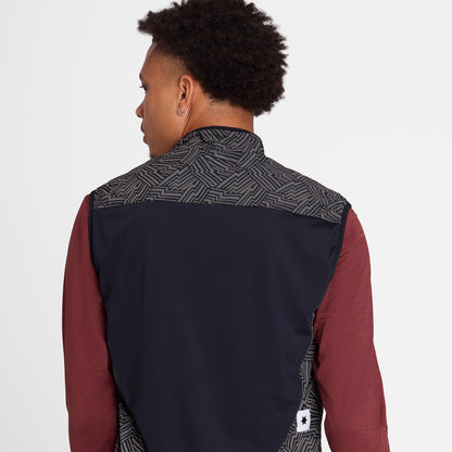 ランニングベスト OMRVE01c1050 Reflective Pace Vest - Black Aop [メンズ]