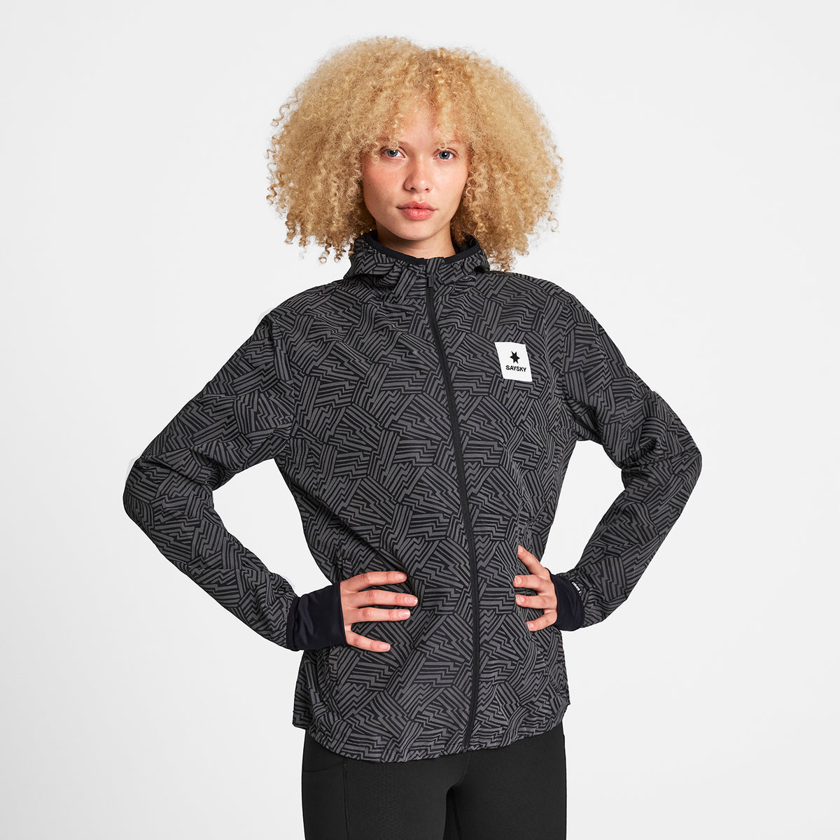 ランニングジャケット OWRJA01c1050 Wmns Reflective Blaze Jacket - Black Aop [レディーズ]
