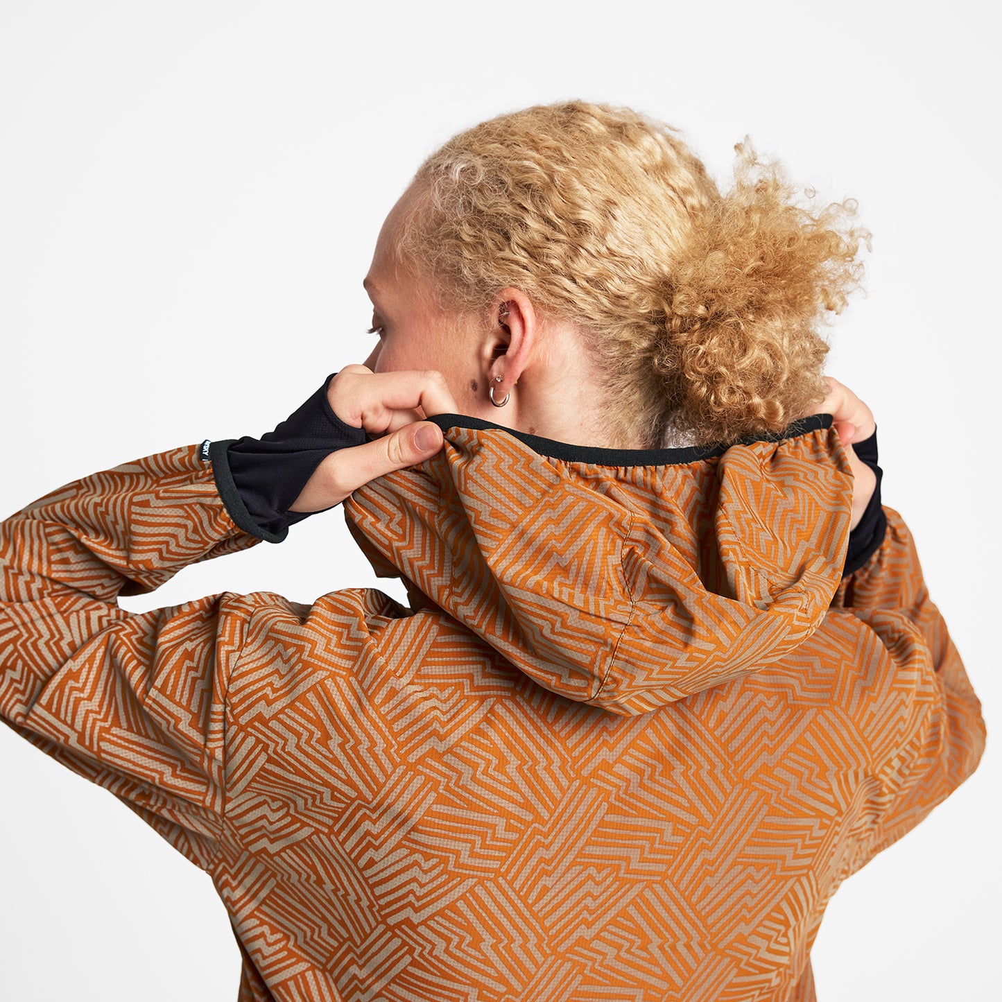 ランニングジャケット OWRJA01c1051 W Reflective Blaze Jacket - Orange Aop [レディーズ]