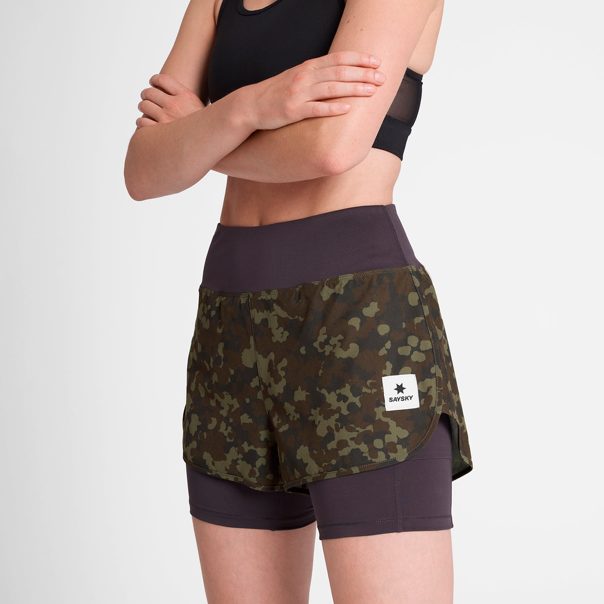 ランニングショーツ OWRSH23c1048 Wmns Camo Pace 2-in-1 Shorts 3inch - Brown Camo Aop [レディーズ]