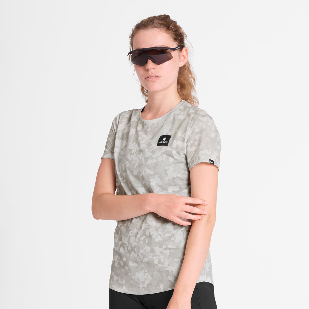 ランニングTシャツ OWRSS31c1049 Wmns Camo Combat T-shirt - Sand Camo Aop [レディーズ]