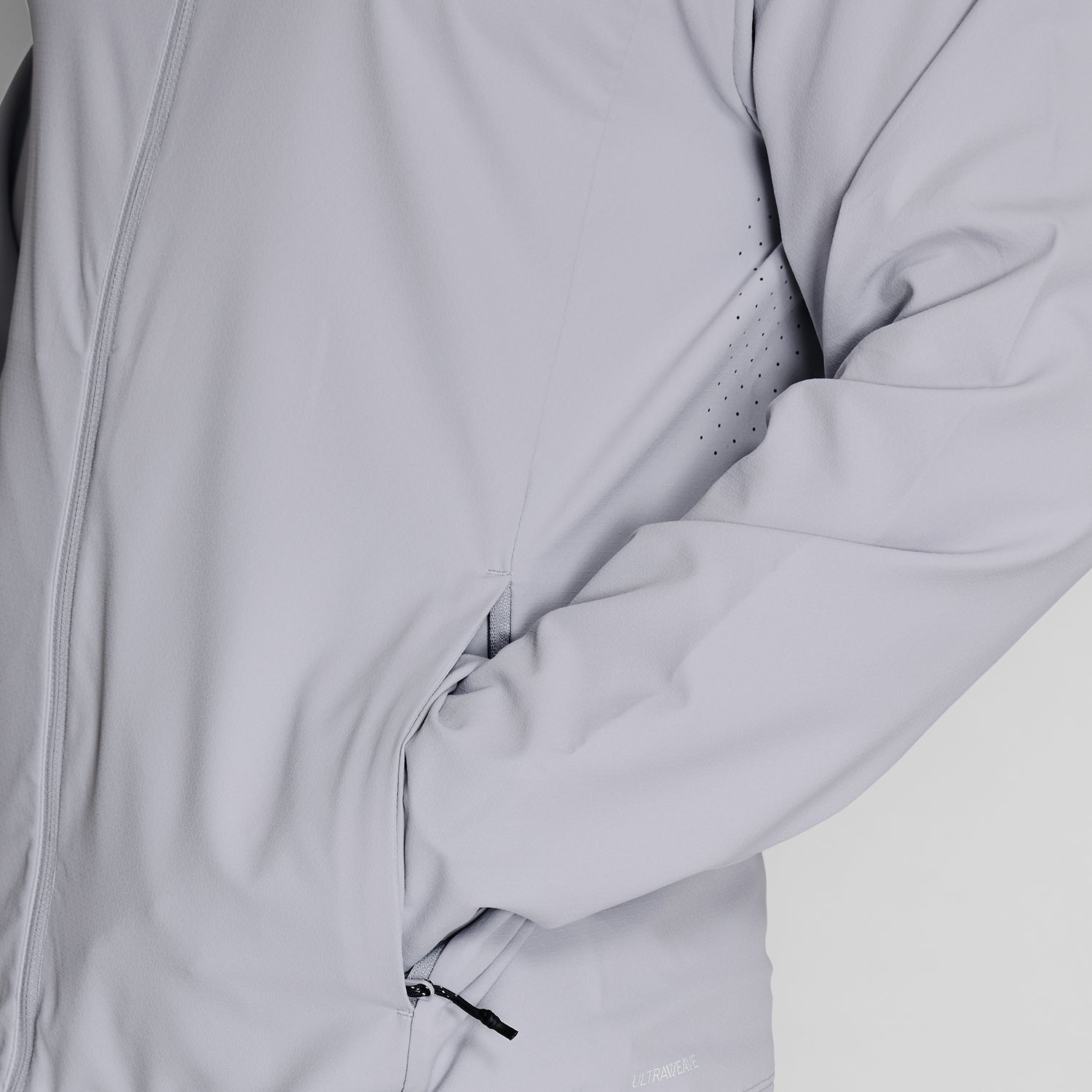 □ 公式 □ SAYSKY/セイスカイ ランニングジャケット P52723971 Puma X