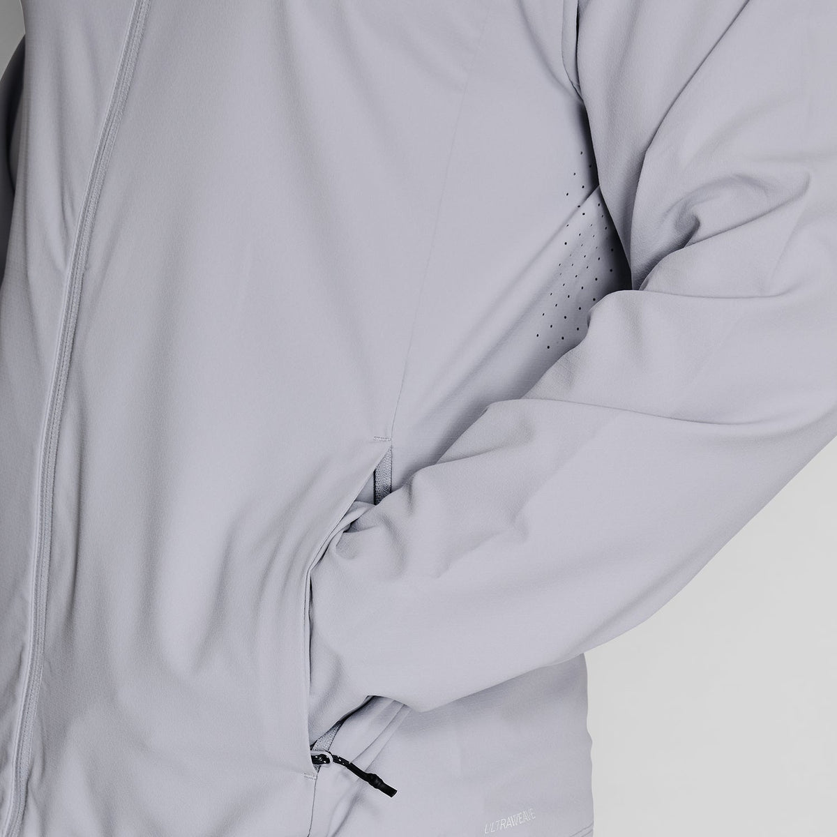 ランニングジャケット P52723971 Puma X SAYSKY Jacket - Gray Fog [ユニセックス]