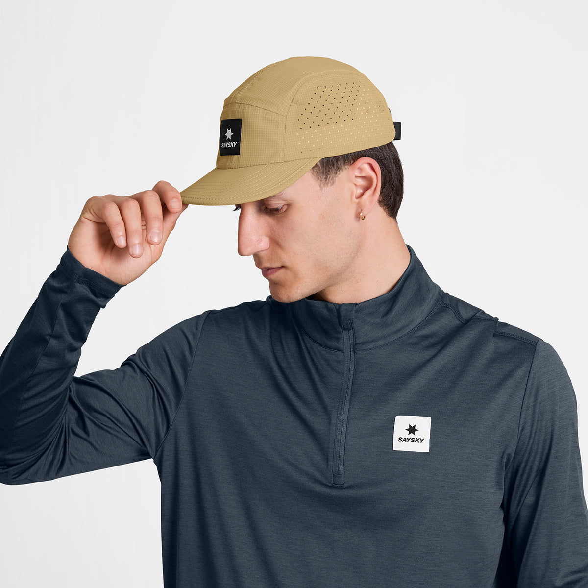 ランニングキャップ SA85015c809 Combat Shield Cap - Beige [ユニセックス]