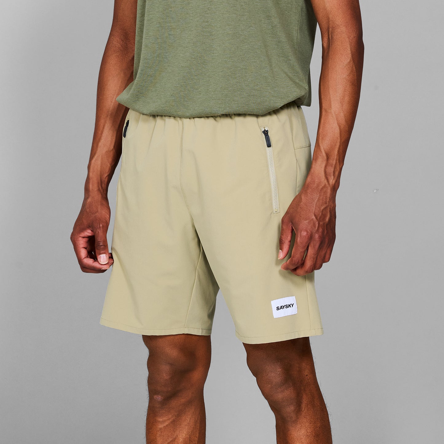 モーションショーツ SM40001c801 Motion Shorts 8`` - Beige [メンズ]