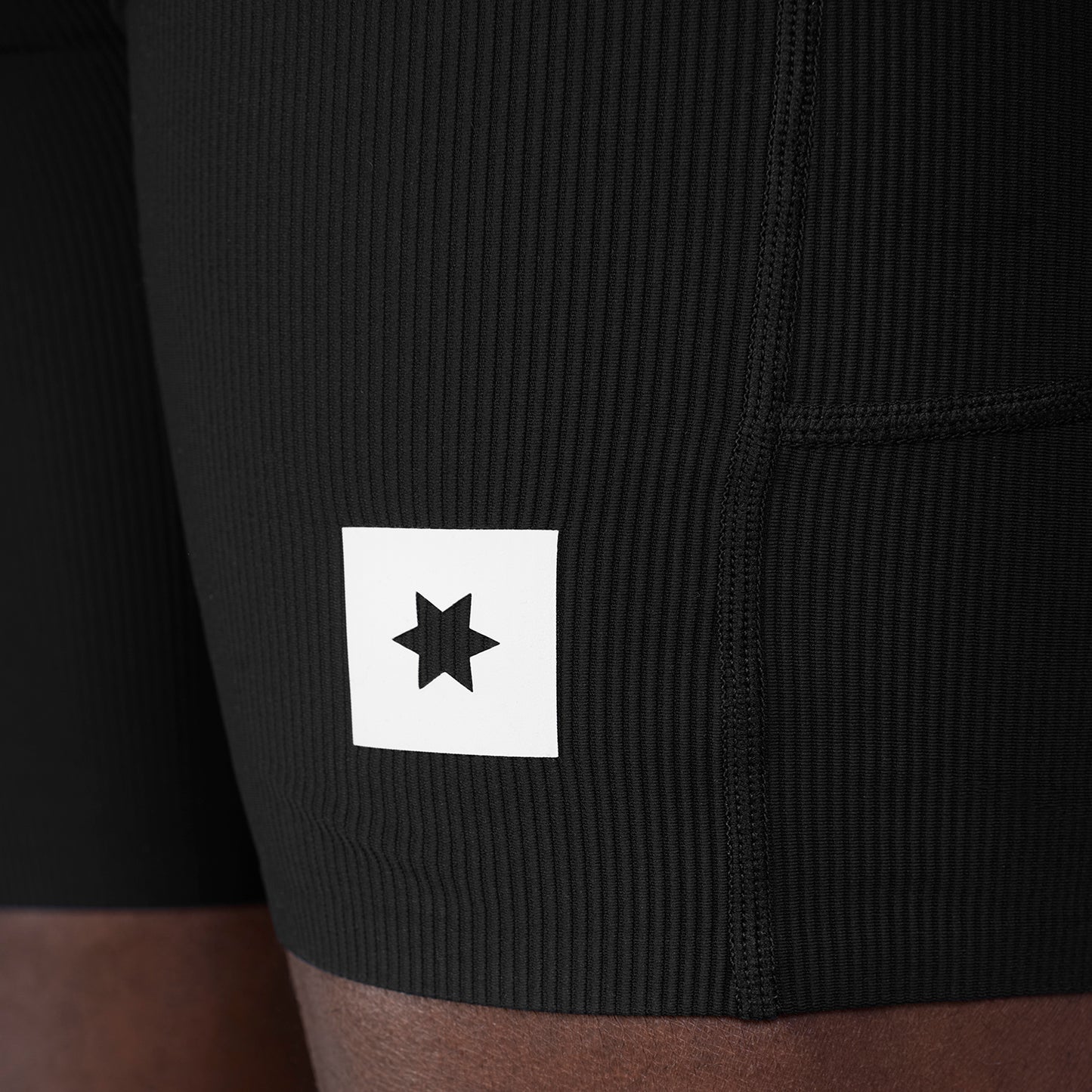 ショートタイツ SM55002c901 Combat+ Rib Short Tights 8inch - Black [メンズ]