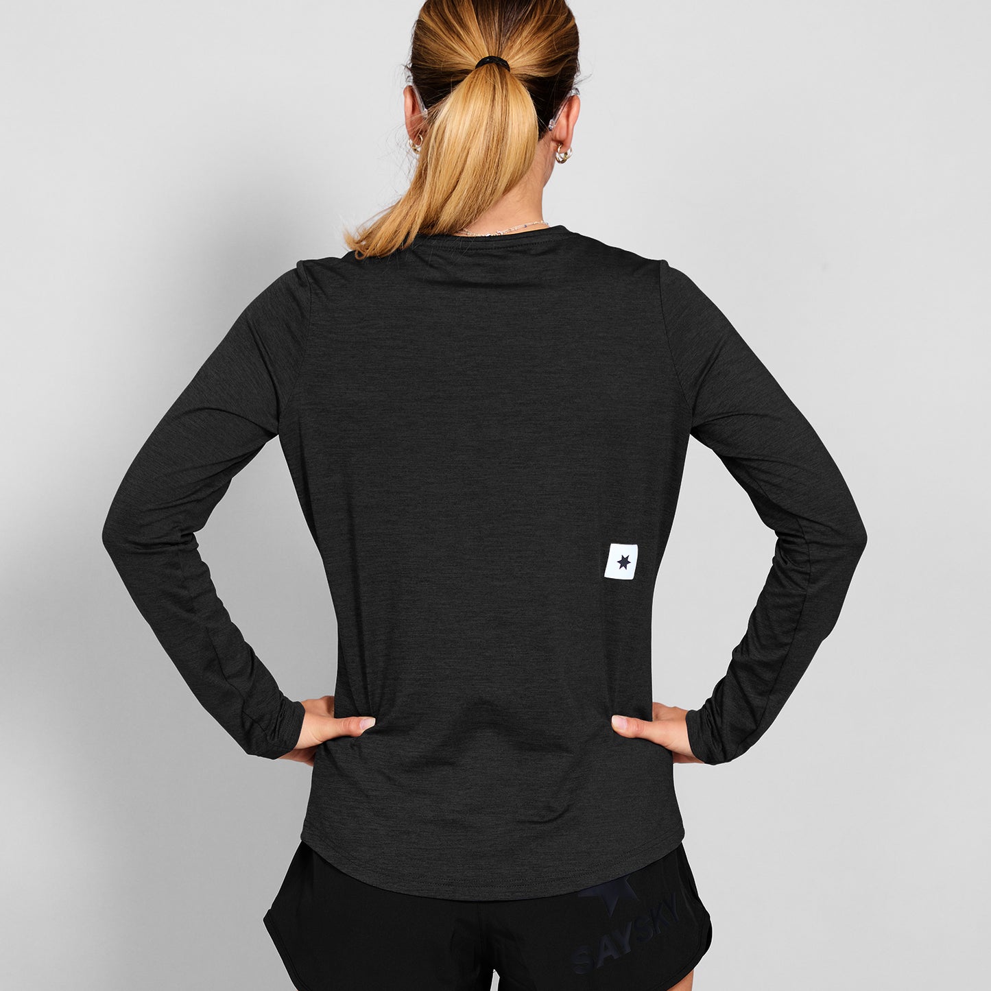 ランニングTシャツ（ロングスリーブ） SW20003c9001 W Clean Pace Long Sleeve - Black [レディーズ]