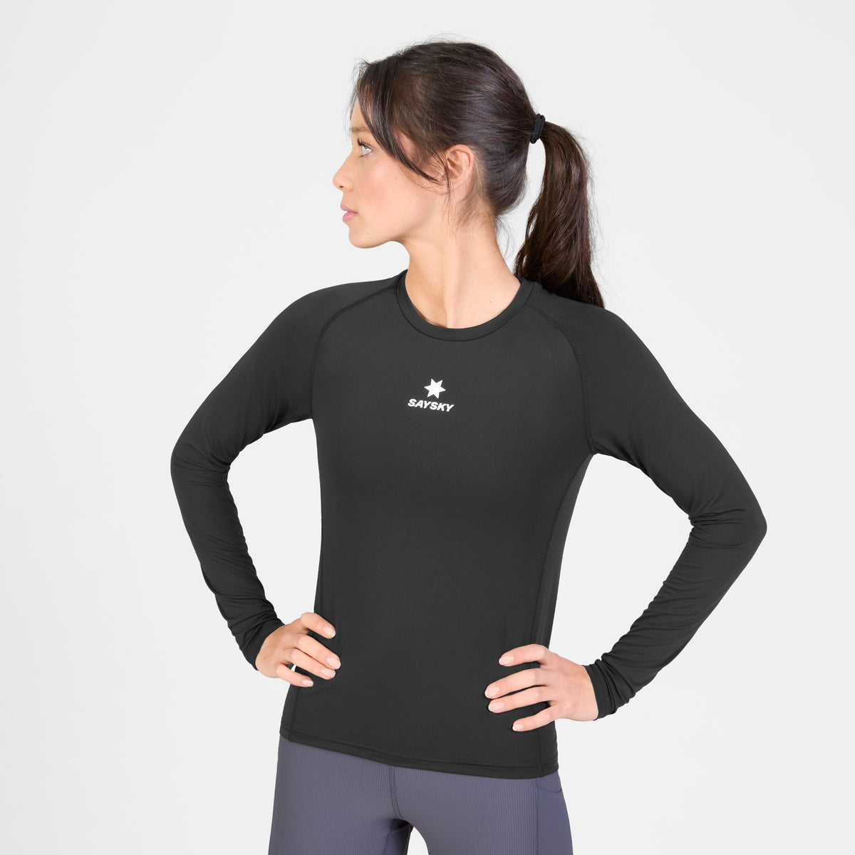 ランニングTシャツ（ロングスリーブ） SW20008c901 W Combat Tech Long Sleeve - Black [レディーズ]
