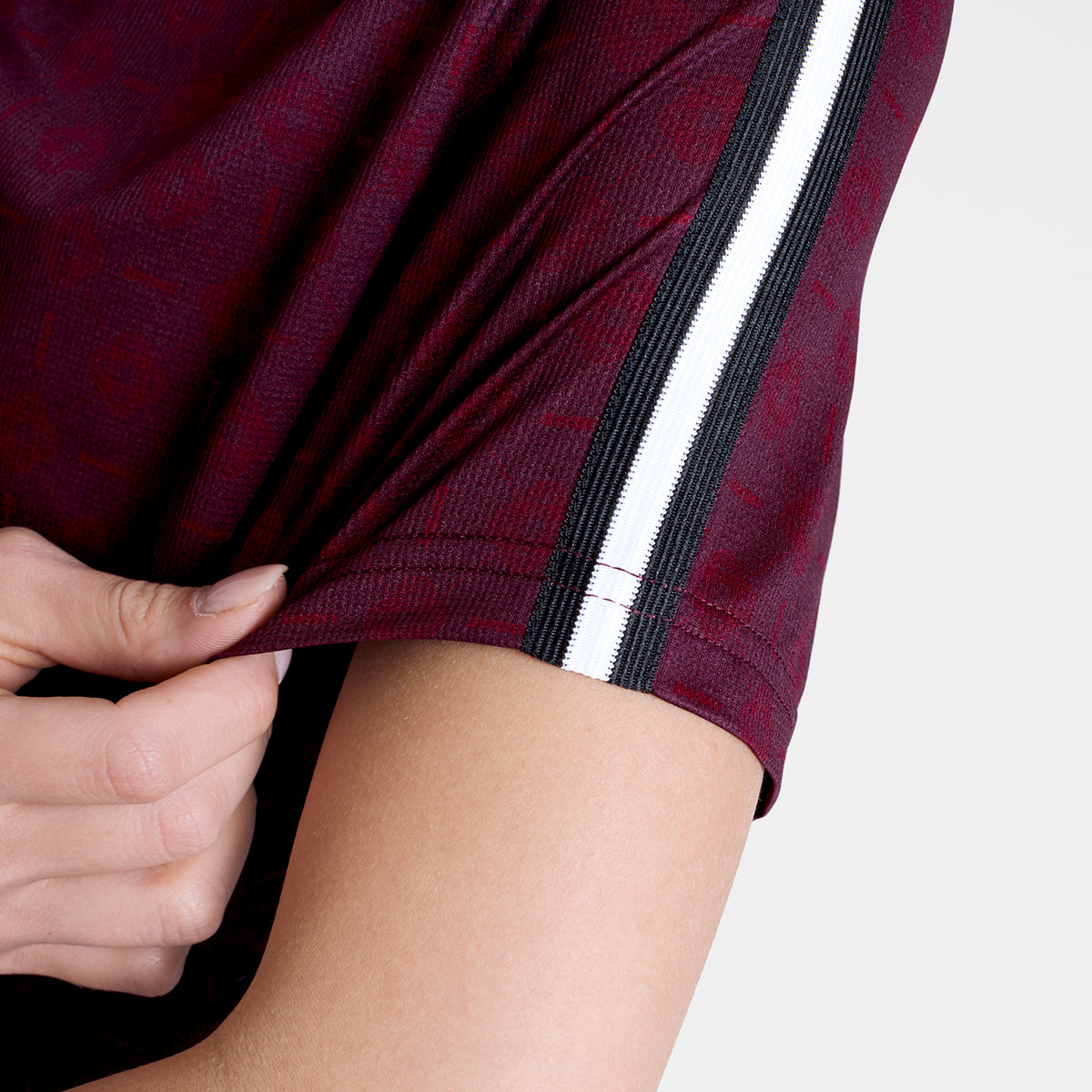 ランニングTシャツ SW25018c1078 W Couture Combat T-shirt - Burgundy Aop [レディーズ]