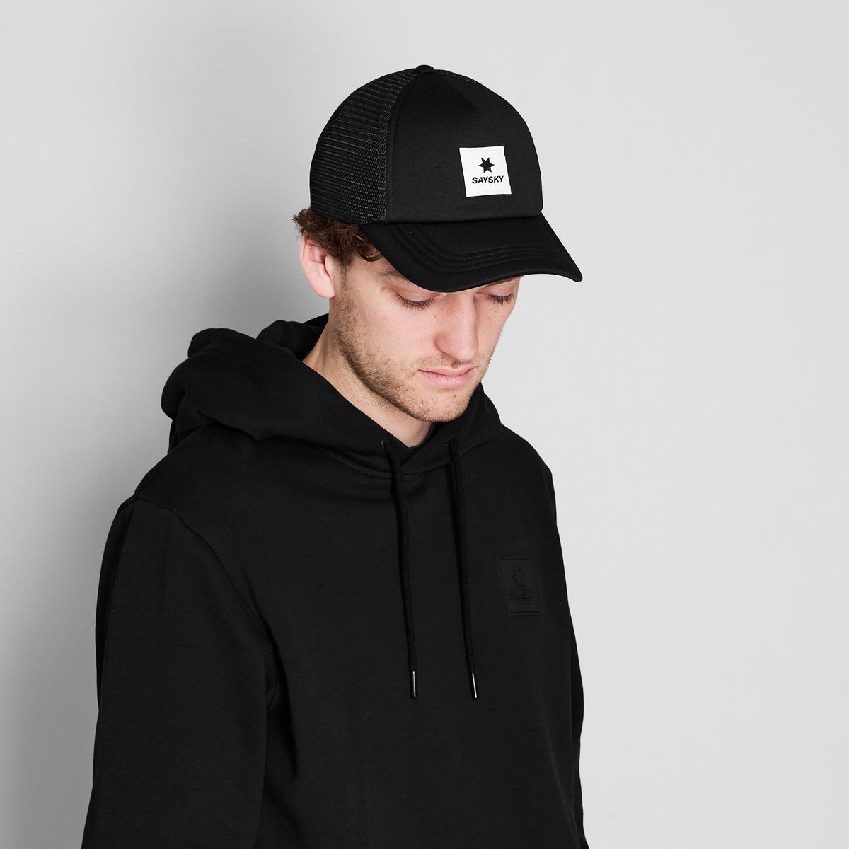 ランニングキャップ XUACA401c901 Trucker Cloud Cap - Black [ユニセックス]