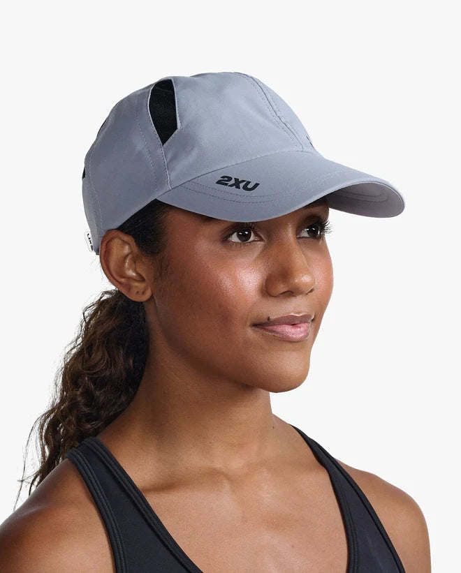 ランニングキャップ UQ5685f-WTV-BLK Run Cap - Wtv/Blk [ユニセックス]