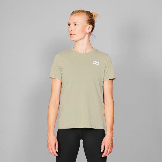 モーションTシャツ XWRSS51c801 Wmns Clean Motion T-shirt - Beige [レディーズ]