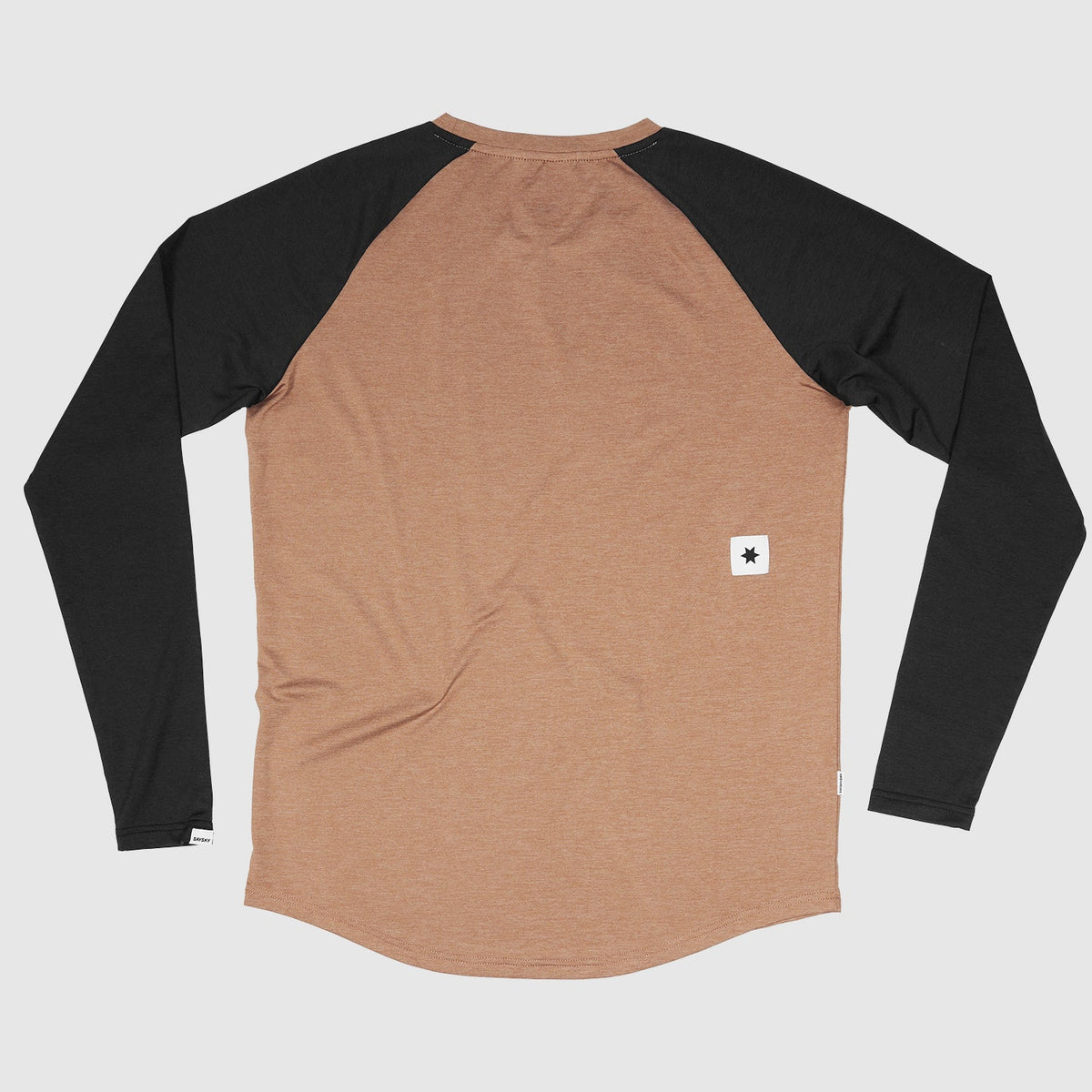 ランニングTシャツ（ロングスリーブ） KMRLS02c7002 Logo Pace Long Sleeve - Brown [メンズ]