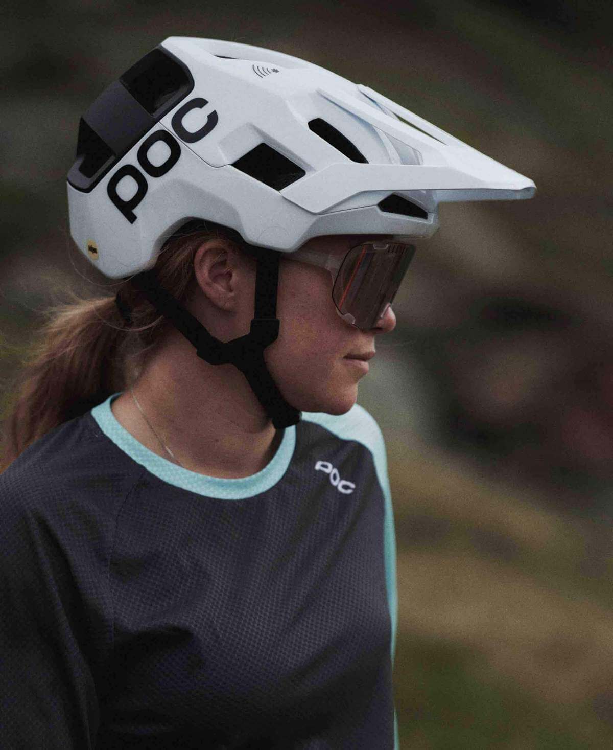 MTB用ヘルメット 10521-8347 コールタル レース ミップス Kortal Race Mips - Hydrogen White/Uranium Black Matte [ユニセックス]